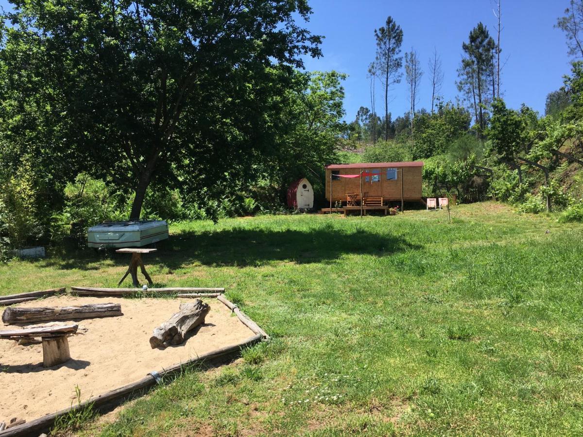 Rosa The Cosy Cabin - Gypsy Wagon - Shepherds Hut, River Views Off-Grid Eco Living Pedrogao Grande Eksteriør billede