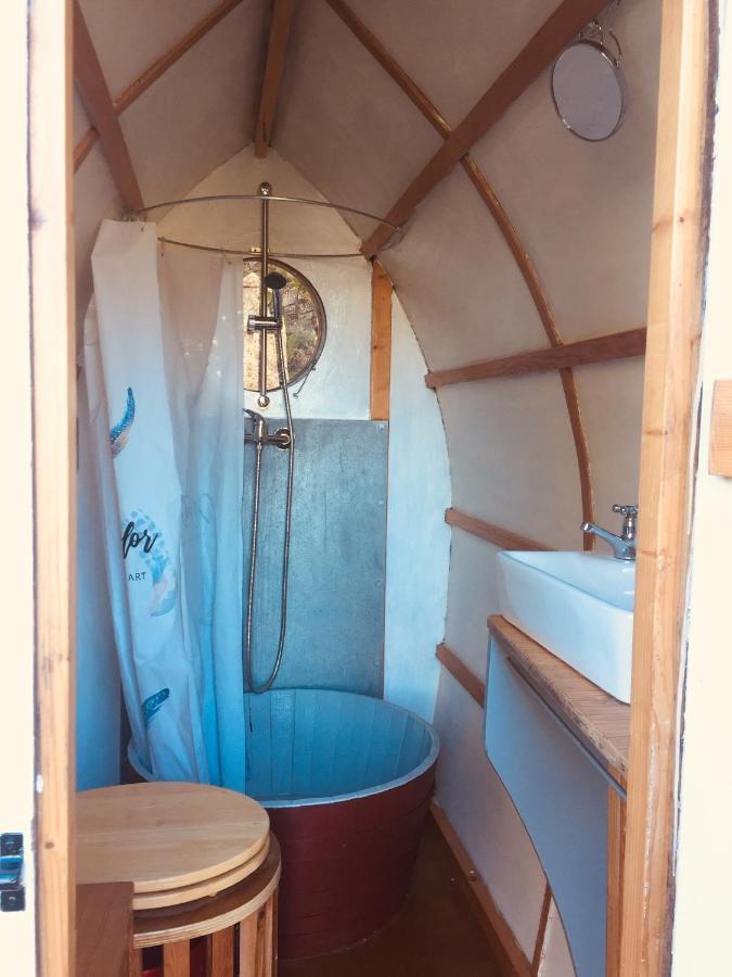 Rosa The Cosy Cabin - Gypsy Wagon - Shepherds Hut, River Views Off-Grid Eco Living Pedrogao Grande Eksteriør billede